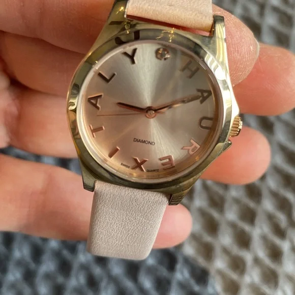 Watch - Picture 2 of 4